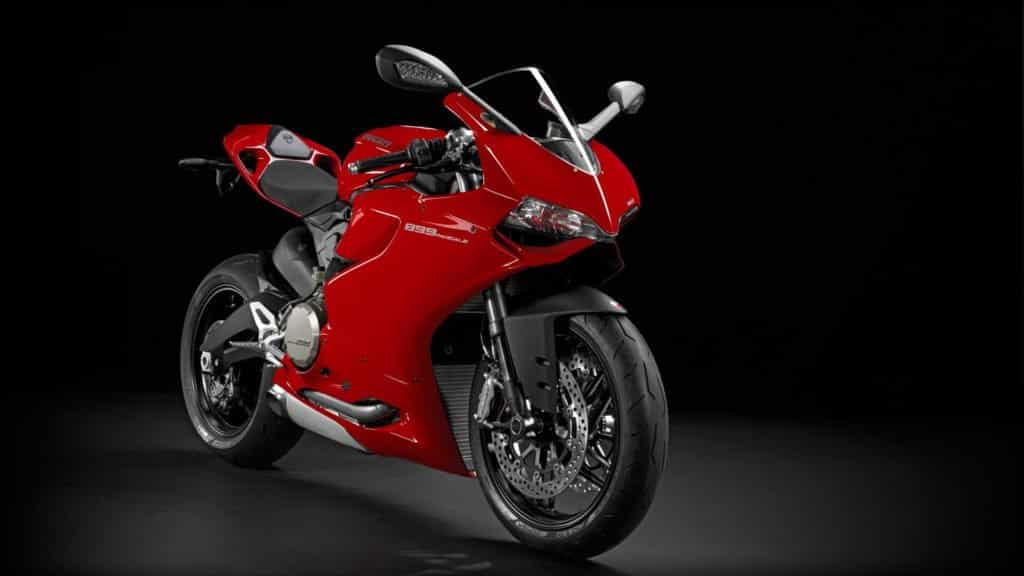 2014-2015 Ducati 899 Panigale RHS front view