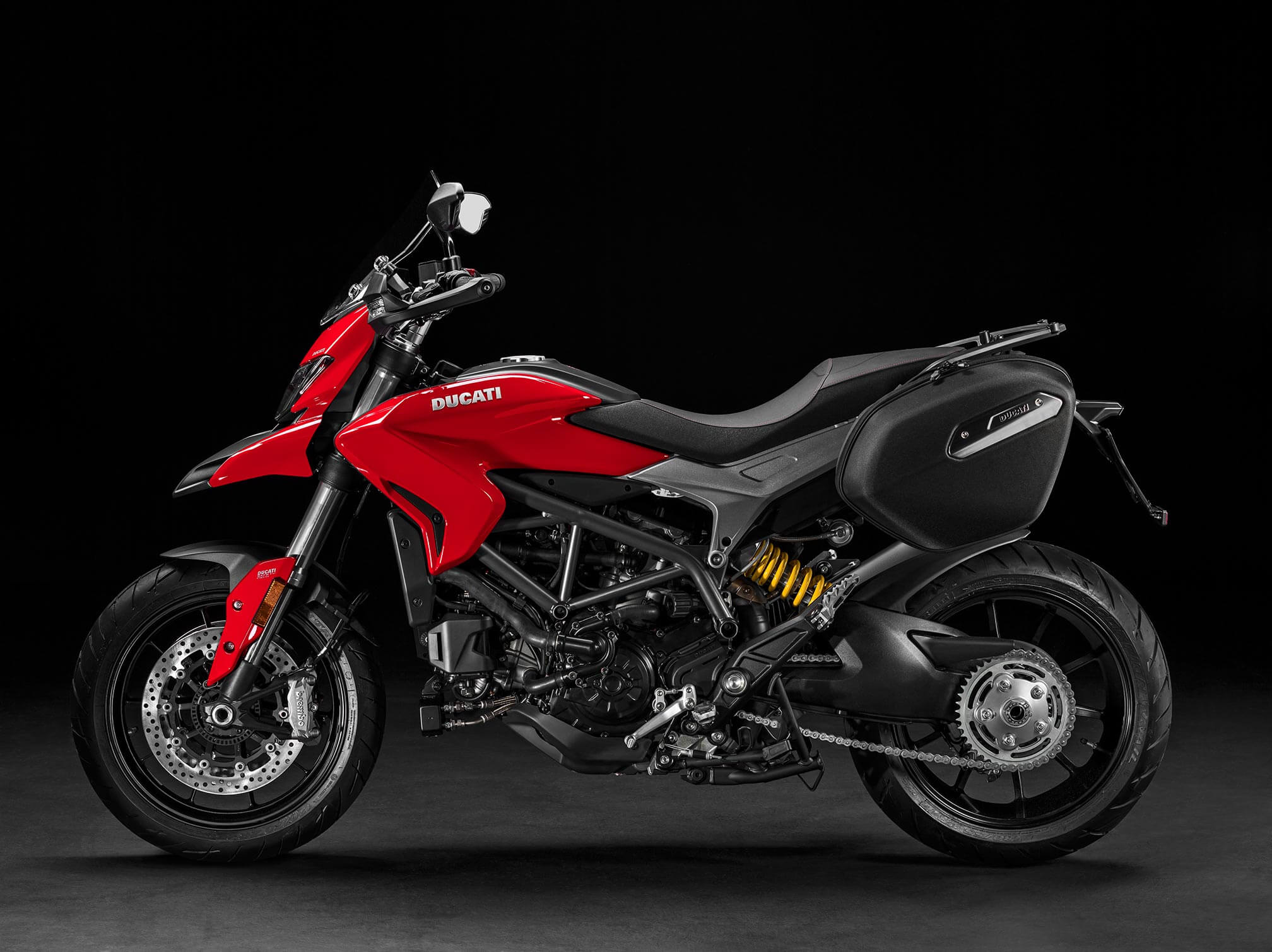2016 Ducati Hyperstrada 939-Stock Image