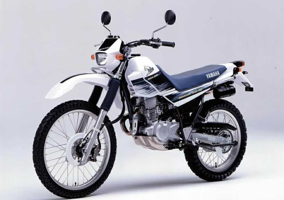 1999 Yamaha XT225