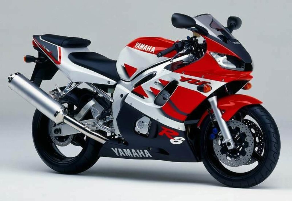 1999 Yamaha R6 1st gen red