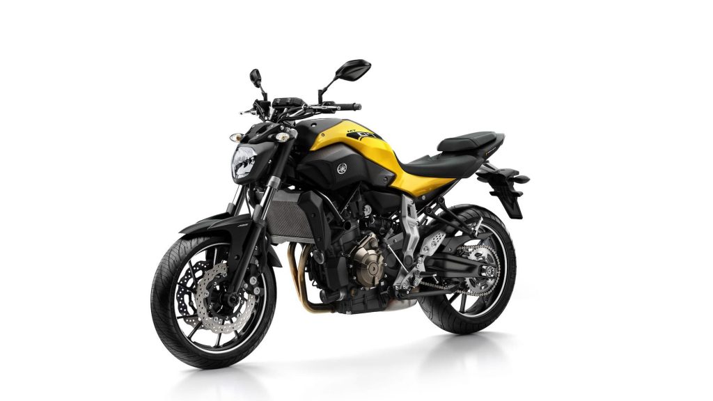 2015 Yamaha MT-07 anniveresary yellow front left 3-4