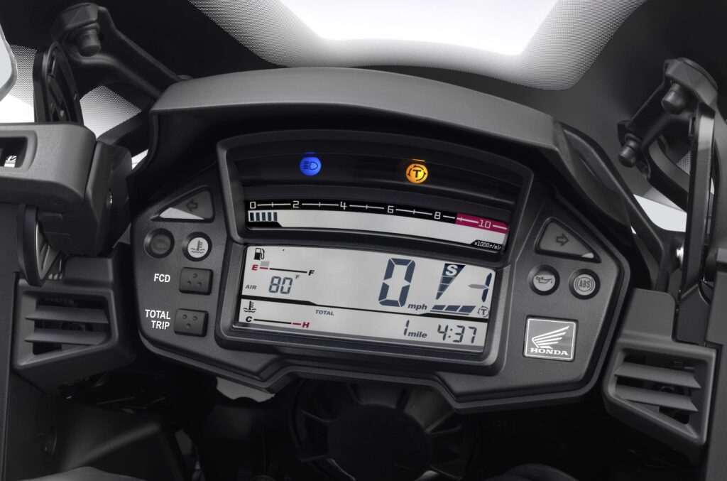 Honda VFR1200X Crosstourer instruments display dash