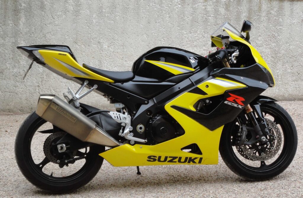 Suzuki K5 GSX-R1000 Yellow RHS web