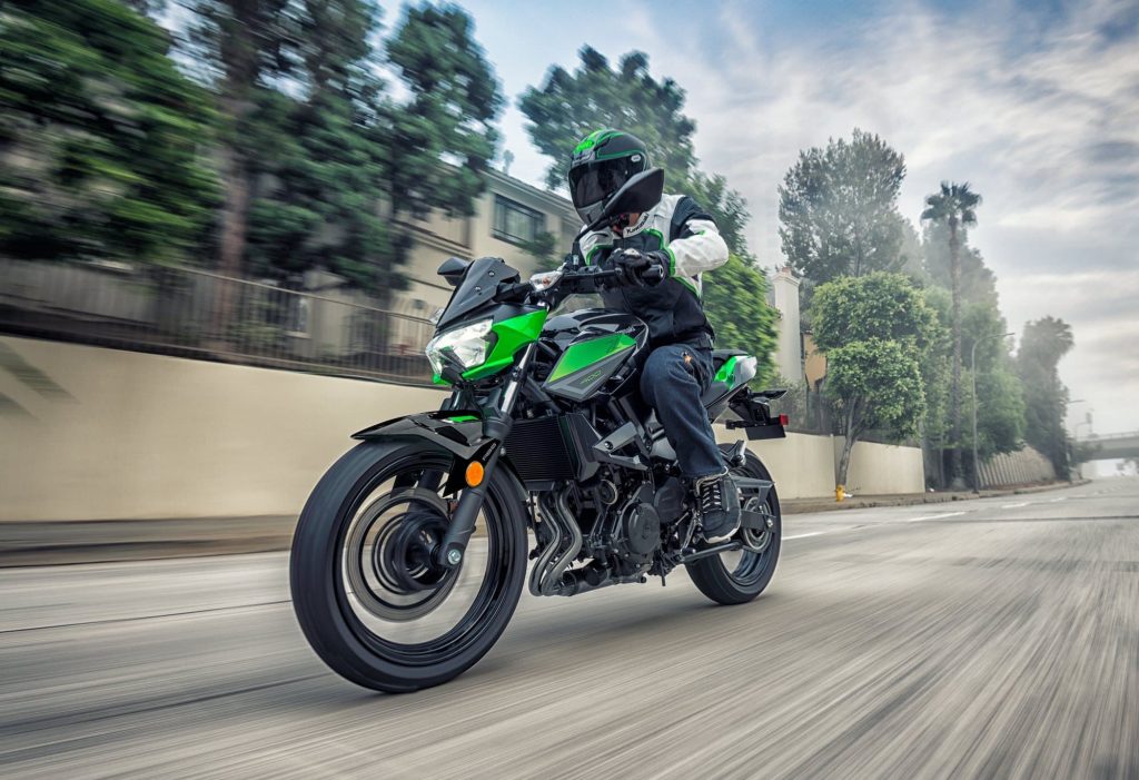 2021 Kawasaki ER400 Z400 Green action LHS