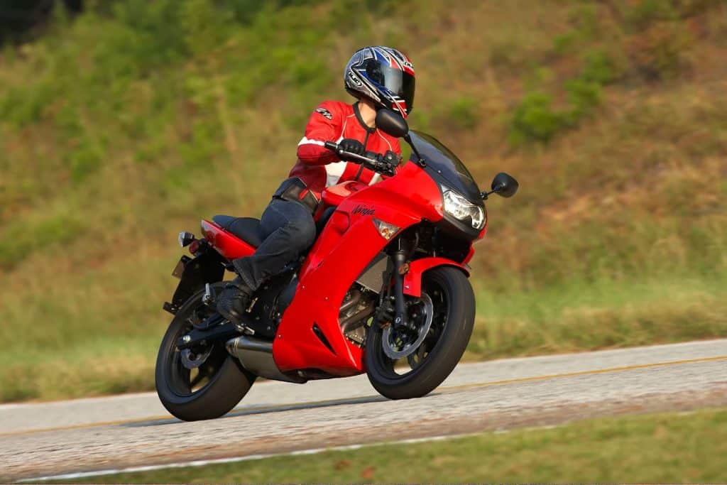 2007 Kawasaki Ninja 650R Red riding