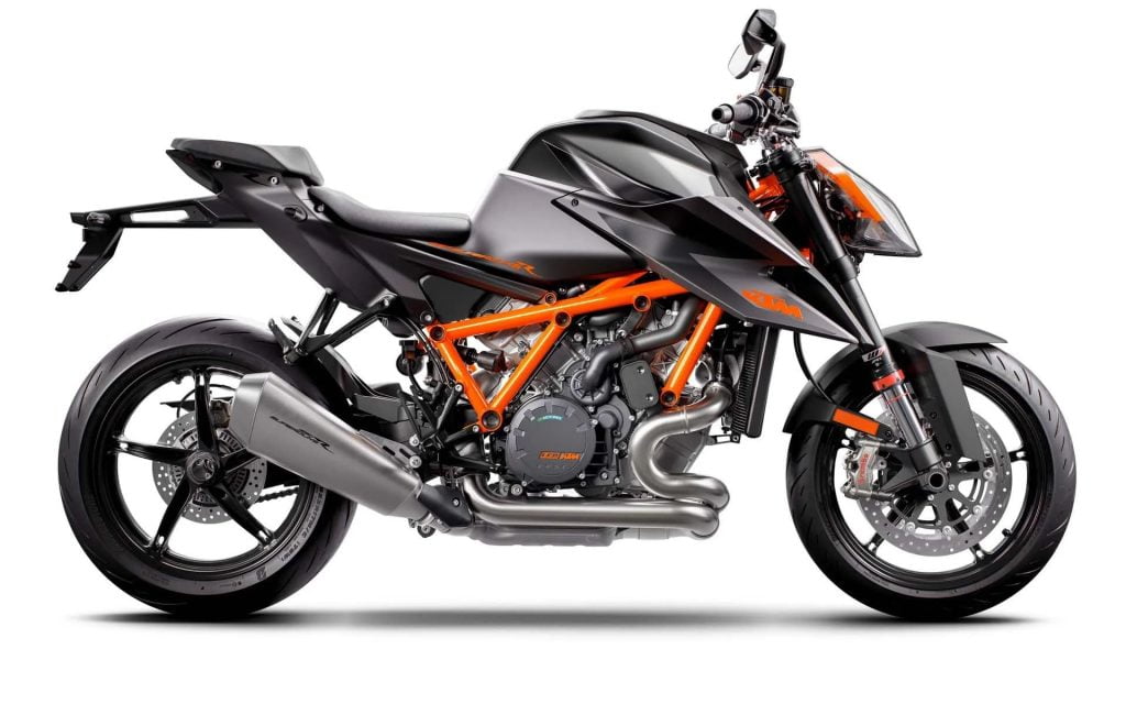 KTM 1290 Super Duke R 3.0 (2020-2023) Maintenance Schedule and Service Intervals 11 2021 KTM 1290 Super Duke R RHS studio image