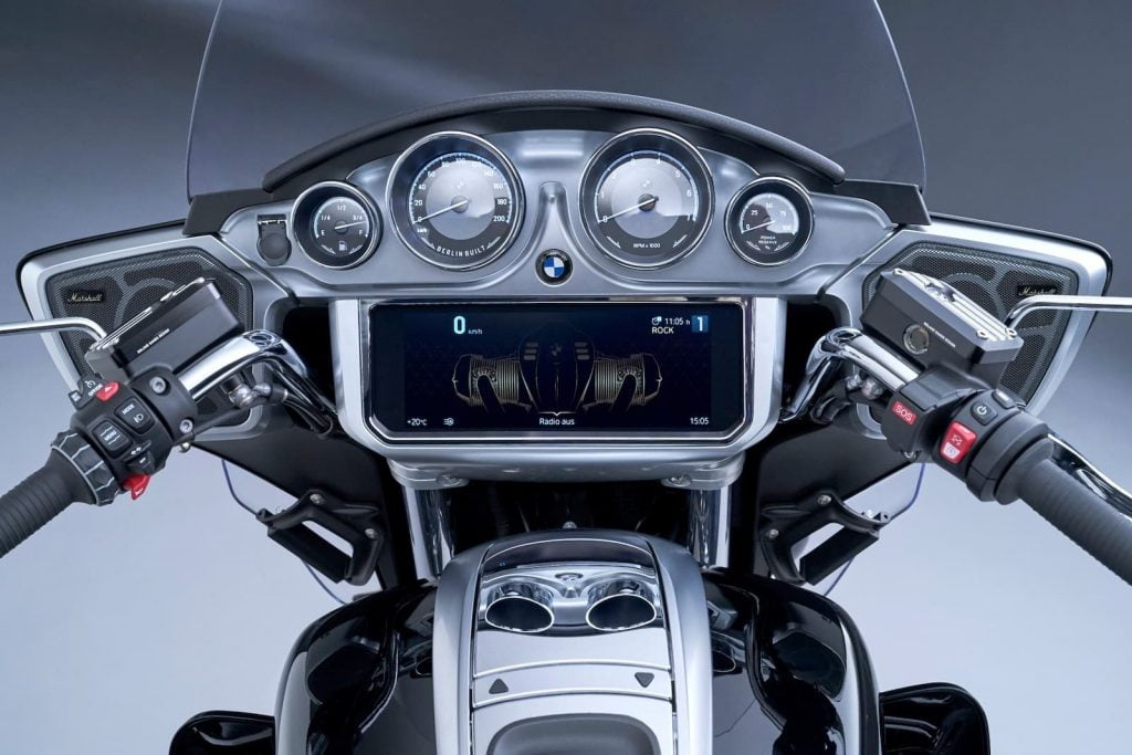 BMW R 18 Transcontinental and Bagger TFT display