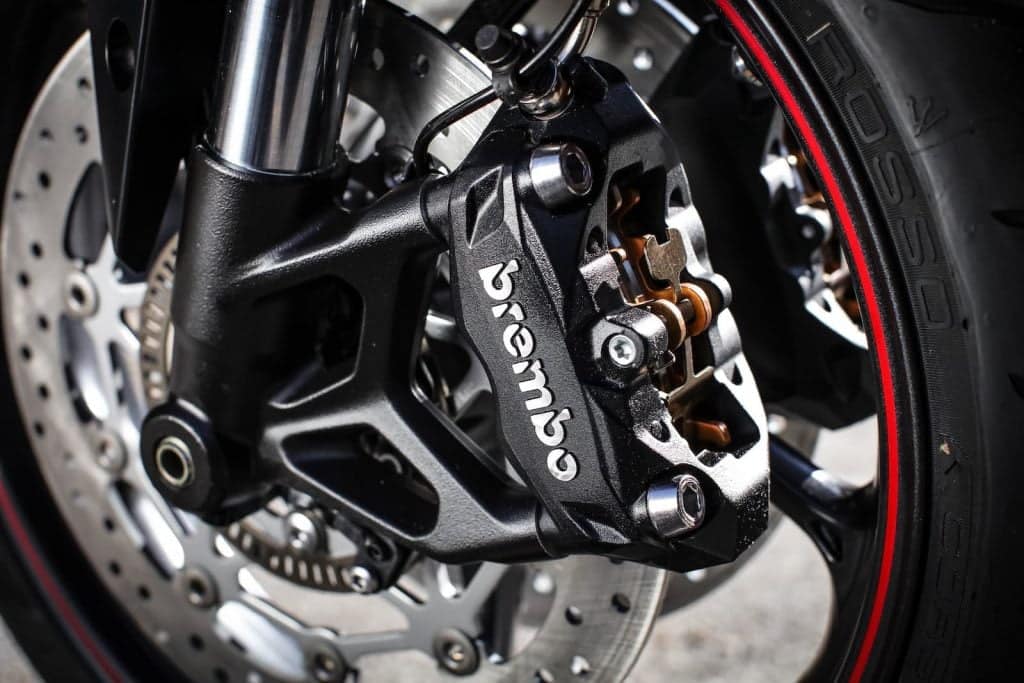 Triumph Street Triple R Brembo M4.32 brakes