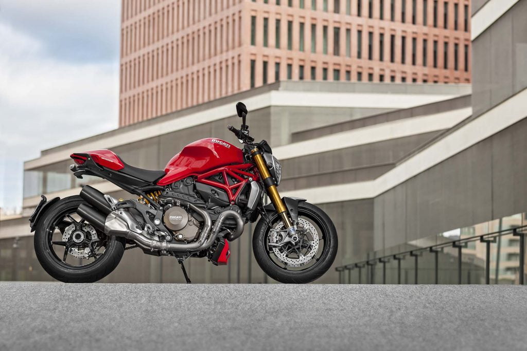 2014-2016 Ducati Monster 1200 S outdoor static RHS