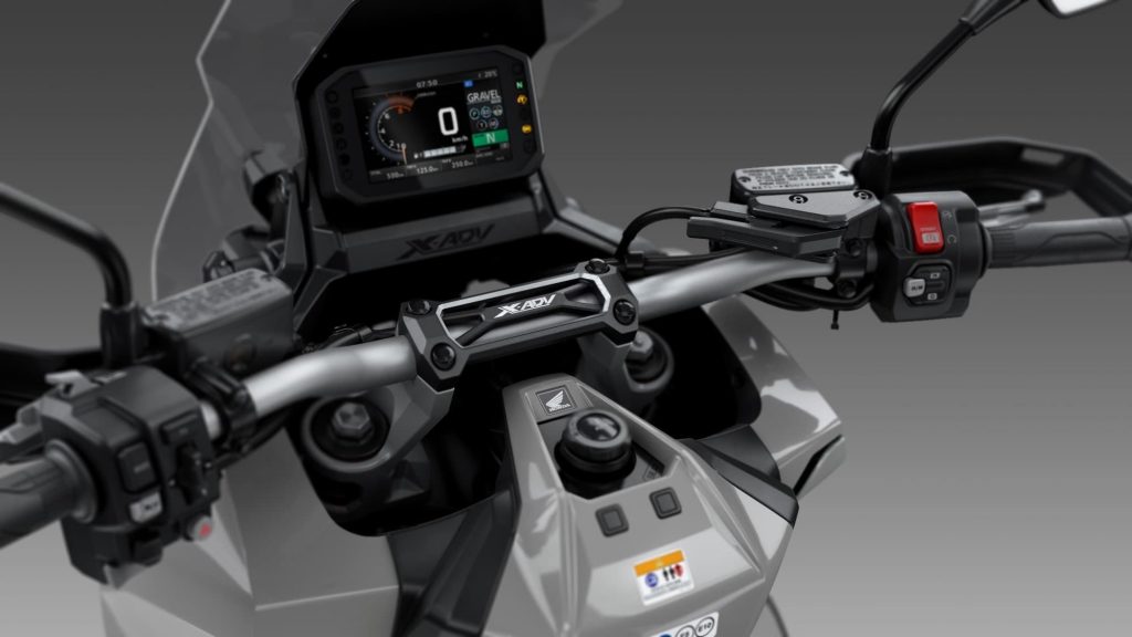 2021 Honda X-ADV ADV750 studio console and controls - TFT display