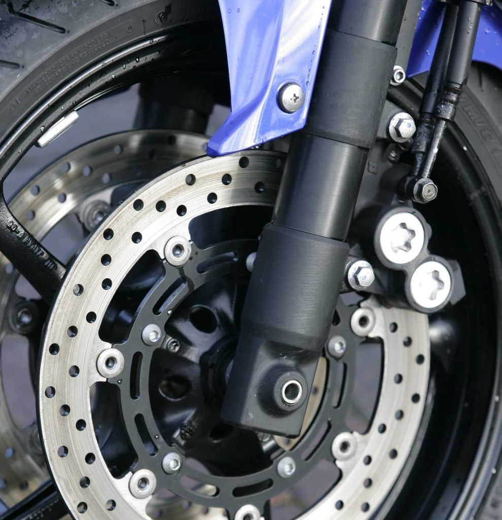 Front suspension and brakes for the Yamaha FZ6 and FZ6-S Fazer
