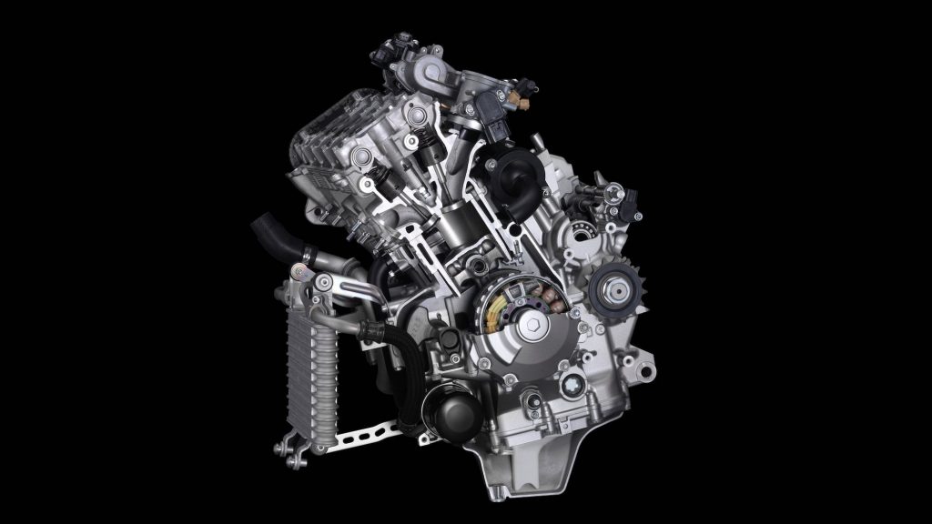 2015+ 6th gen Yamaha YZF-R1 engine