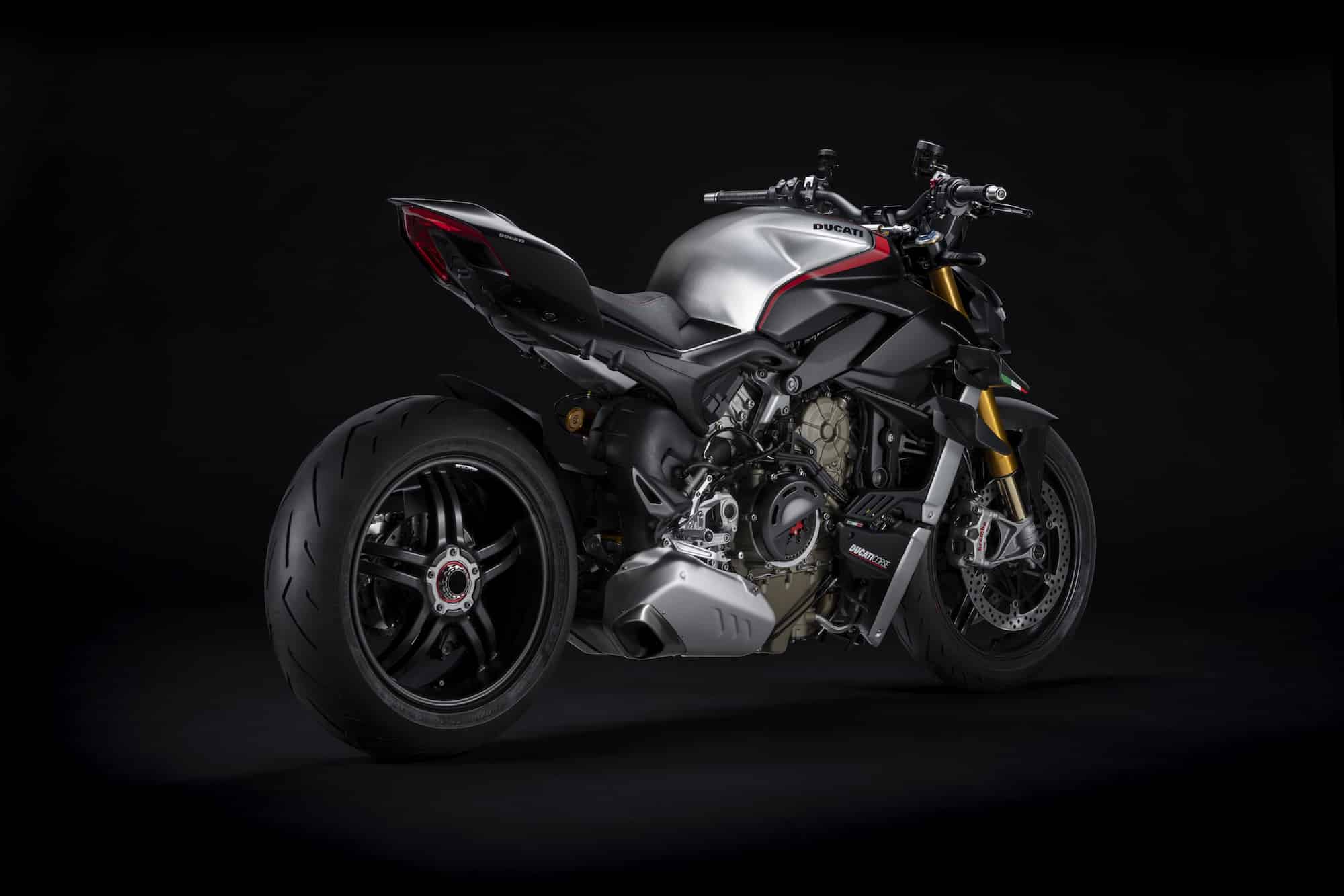 2022 Ducati Streetfighter V4 SP Studio black background 1