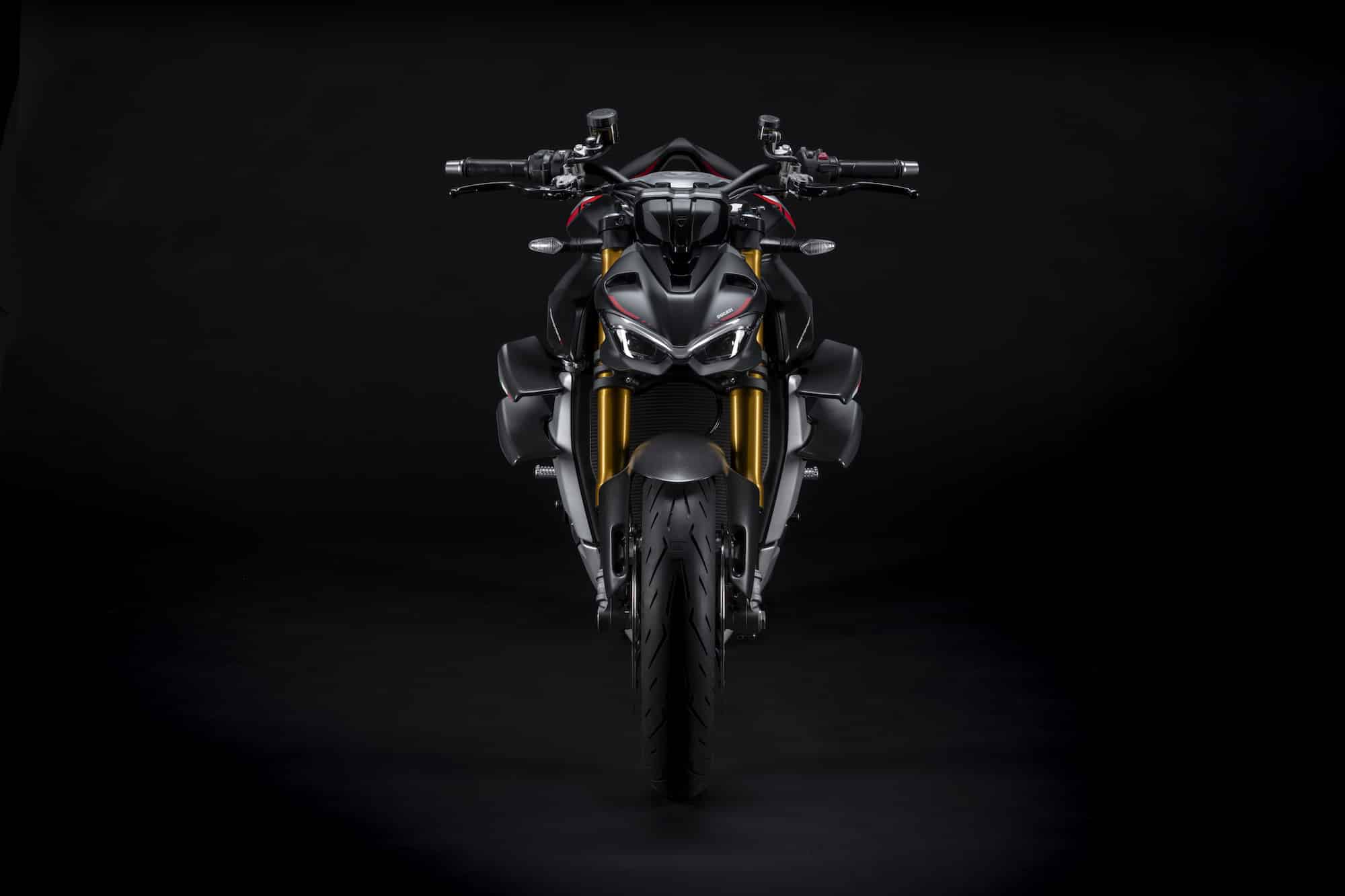 2022 Ducati Streetfighter V4 SP Studio black background 7