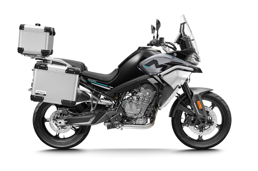 CFMOTO 800MT Sport starlight black rhs with luggage