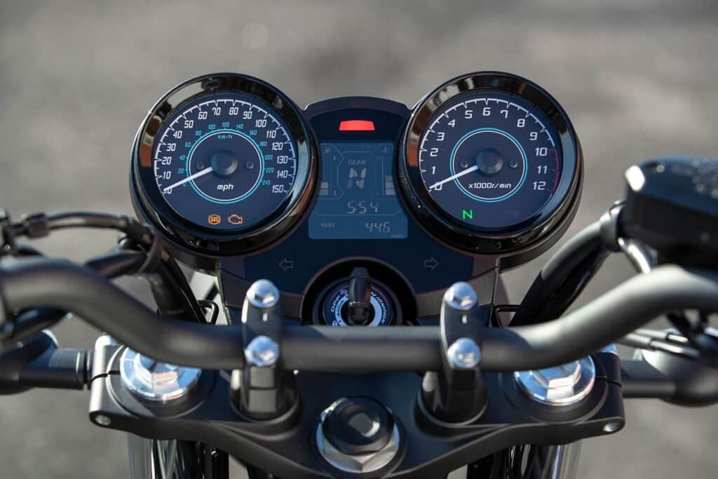 Kawasaki Z650RS Twin Gauges