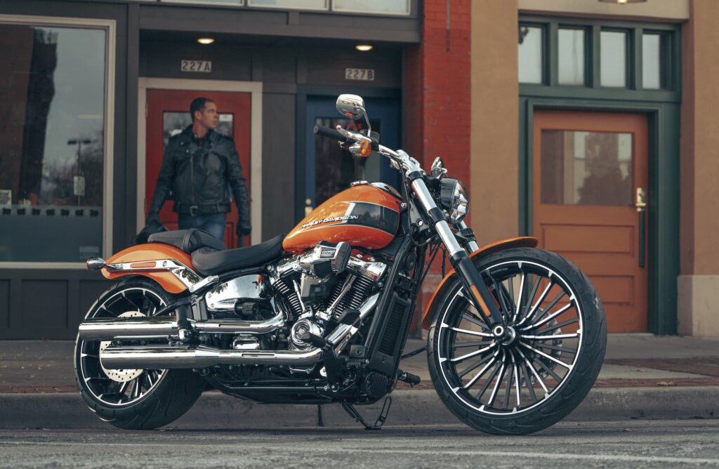 2023 Harley-Davidson FXBR Breakout Lifestyle RHS Static outdoor