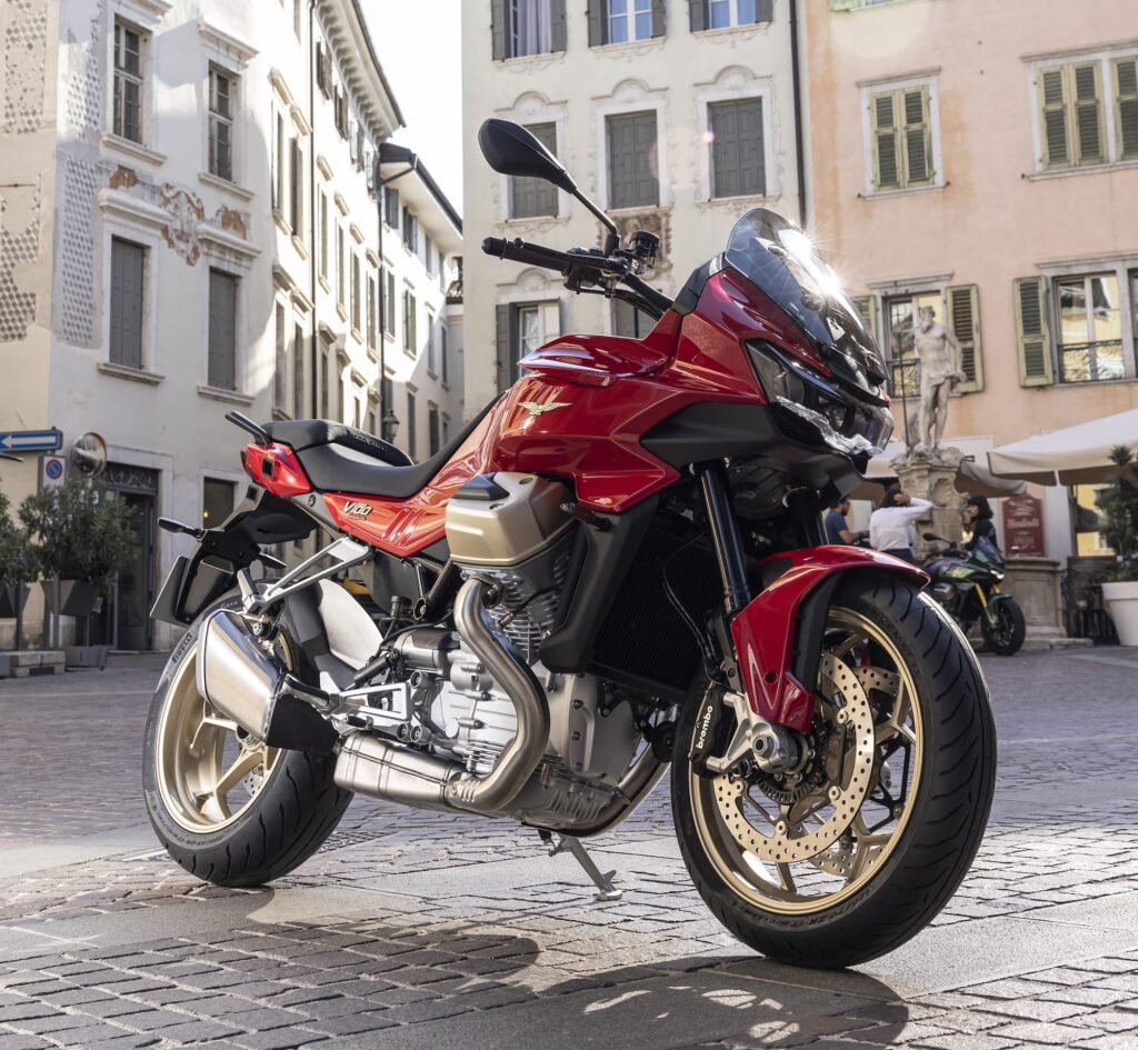 Moto Guzzi V100 Mandello Red RHS 3-4 in town
