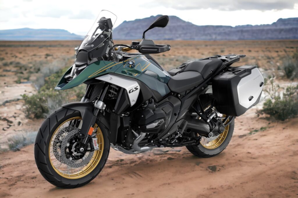BMW R 1300 GS (2024+) Maintenance Schedule and Service Information 6 2024 BMW R 1300 GS Option 719 Aurelius Green metallic 4 Static