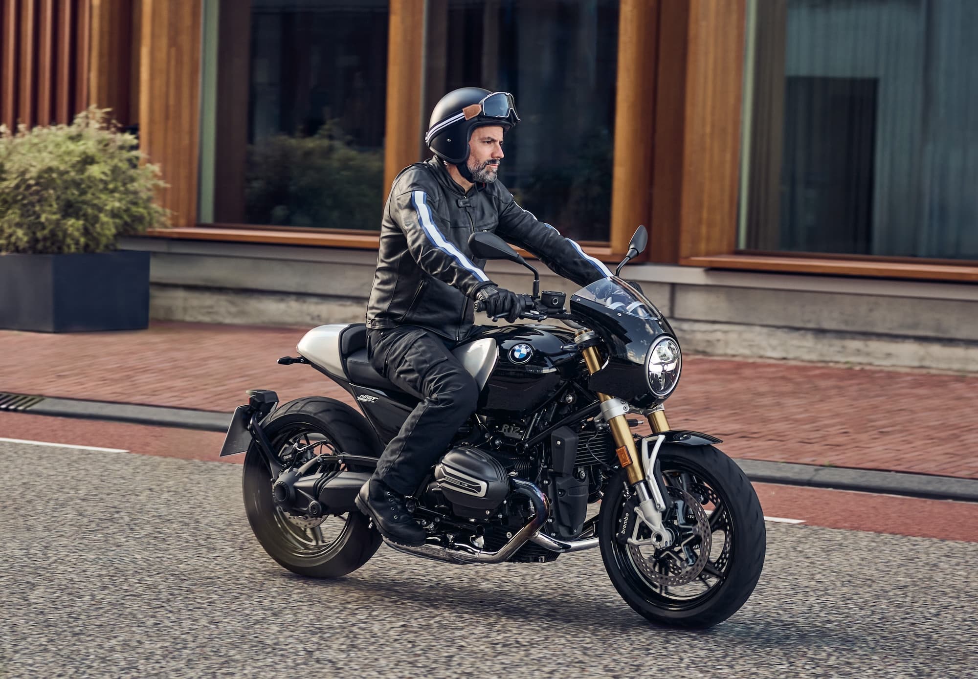 BMW R 12 nineT (2024+) Maintenance Schedule