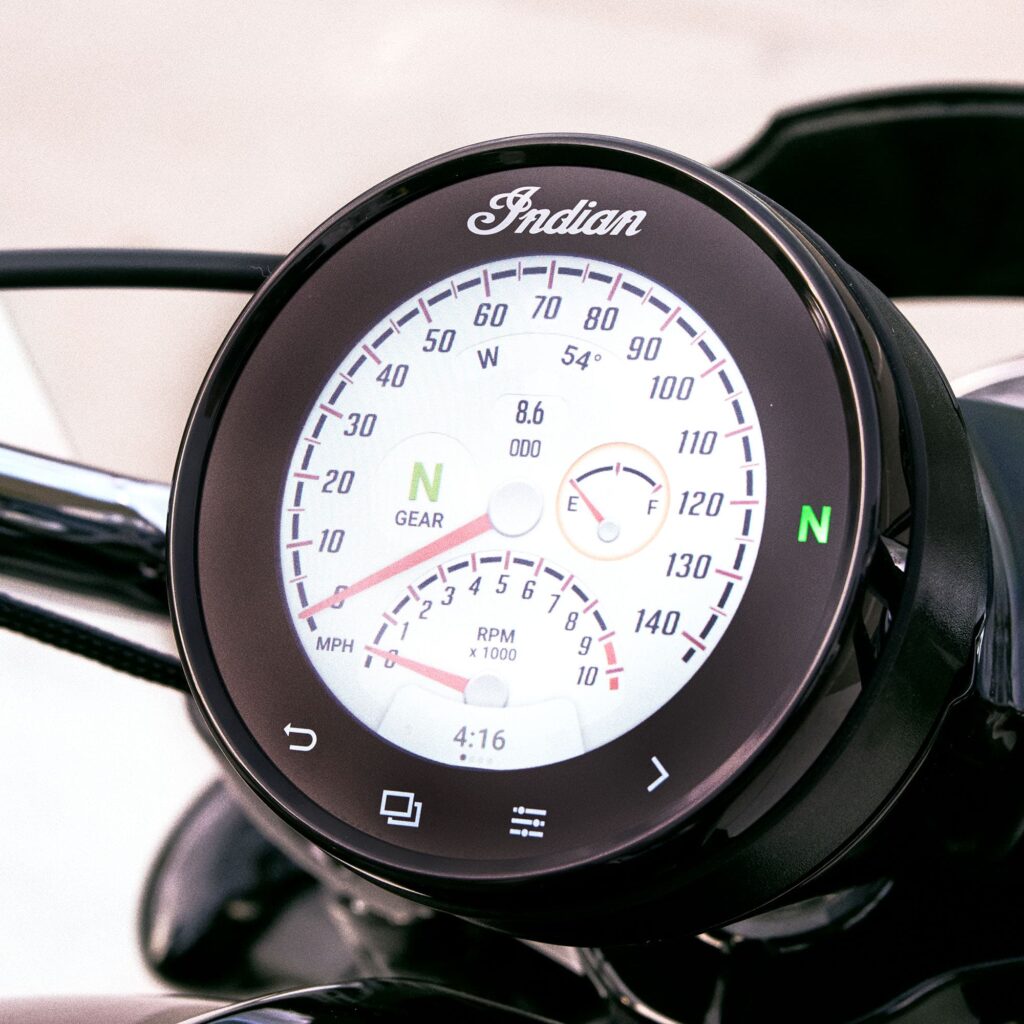 2025 Indian Super Scout Ride Command display