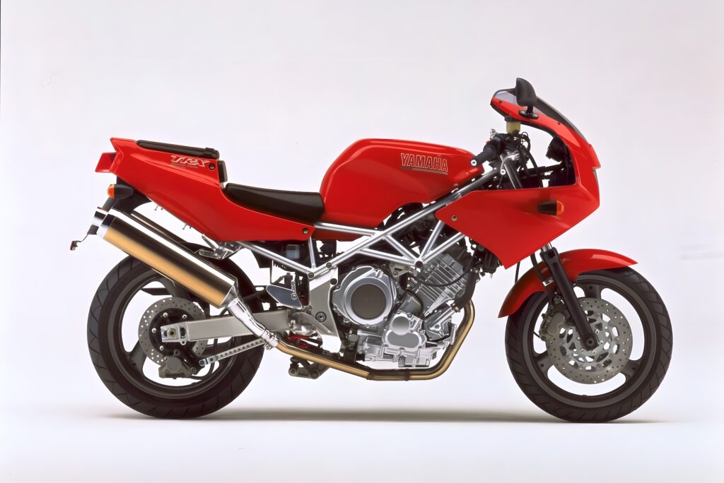 Yamaha TRX850 Studio Red rhs