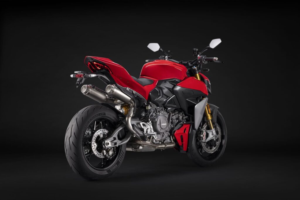 Ducati Streetfighter V2S 1