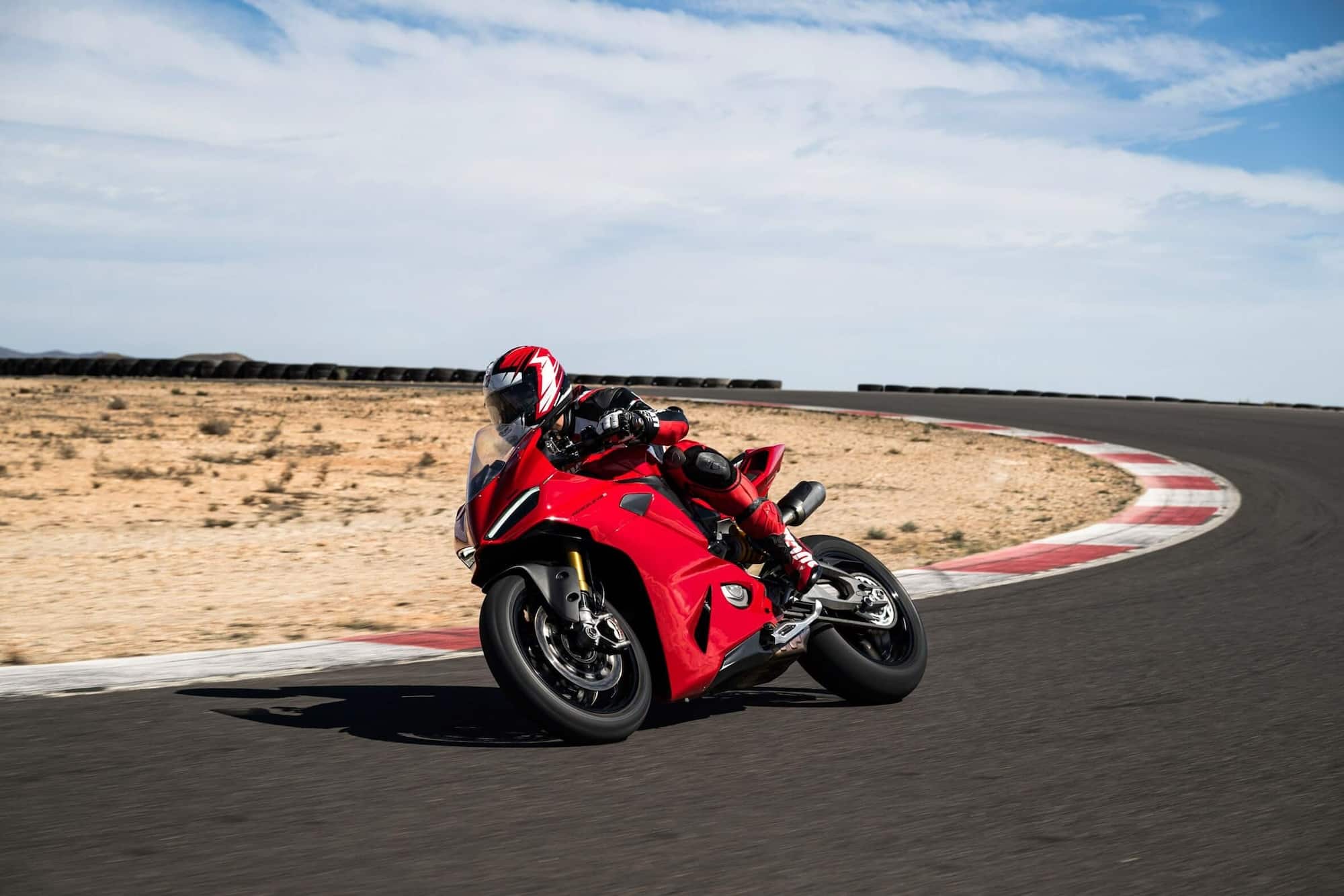 Ducati Panigale V2 V2s 2025 Track