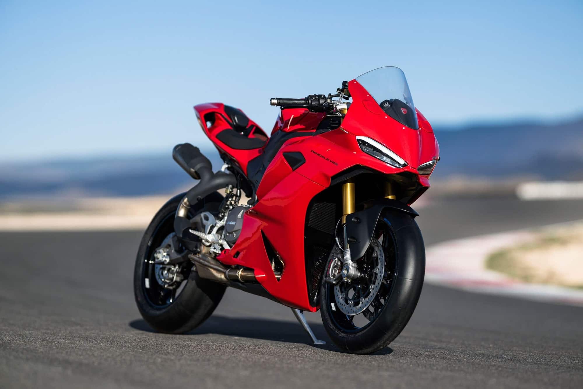 Ducati Panigale V2 V2s 2025