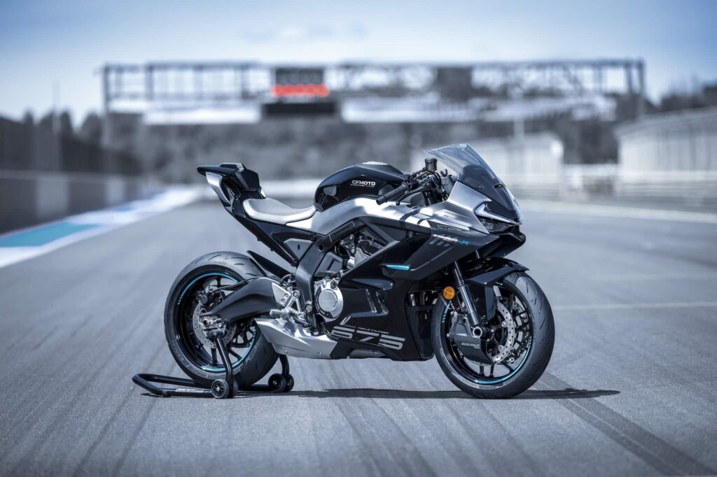 CFMOTO 675SR-R 2025