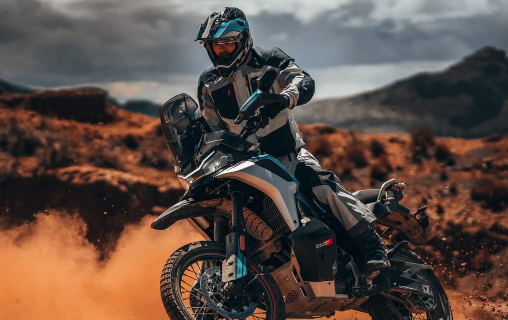 CFMOTO 800 MT-X 2025