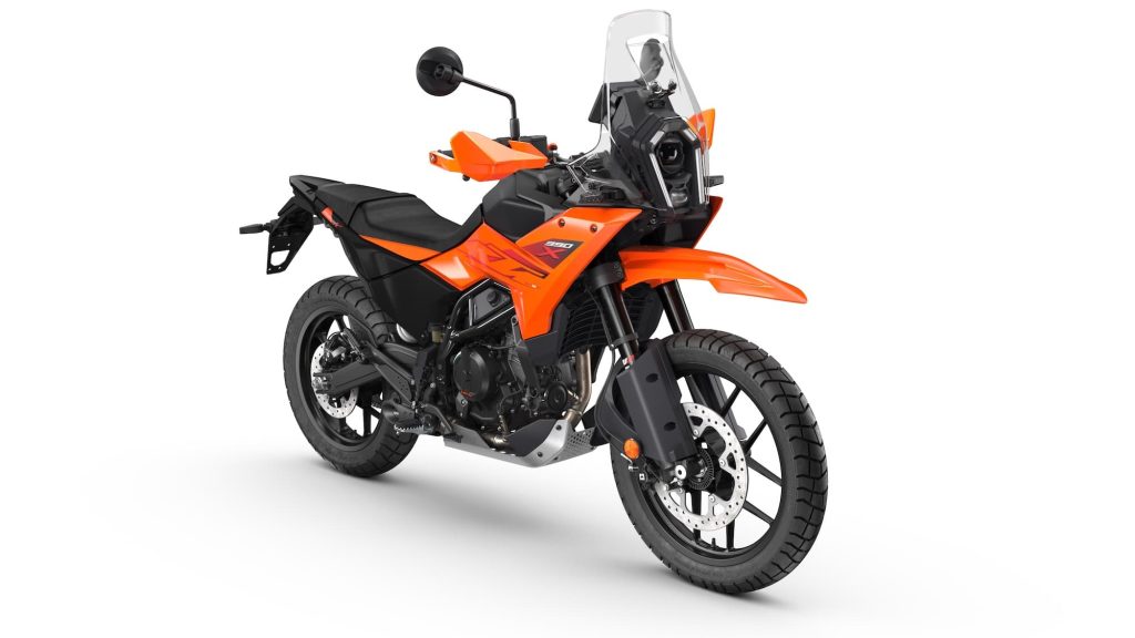 MY25-KTM-390-Adventure-X-Orange-45-right_04_STUDIO. Photographer: Tschann E.