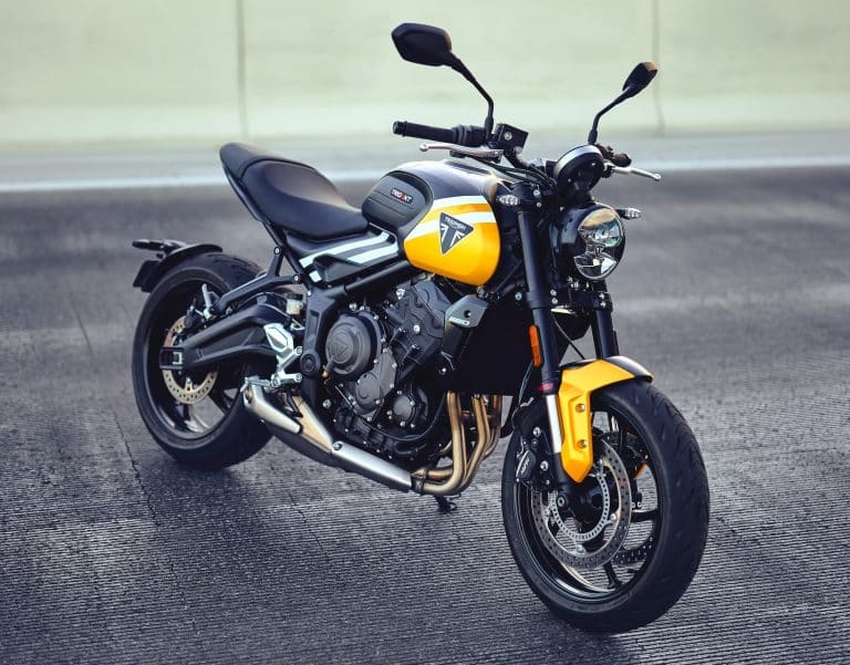 2025 Triumph Trident 660 in Cosmic Yellow